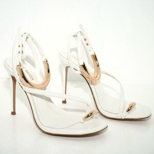 Steve Madden Tia Heels in White with Gold Hardware Women’s Size 8.5 New In Box!